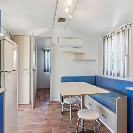 Holiday home Classy Mobile In With Garden Banjole