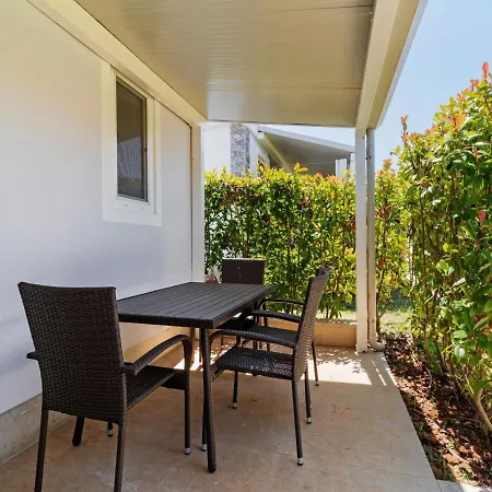 Holiday home Classy Mobile In With Garden Banjole