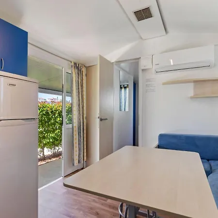 Holiday home Classy Mobile In With Garden